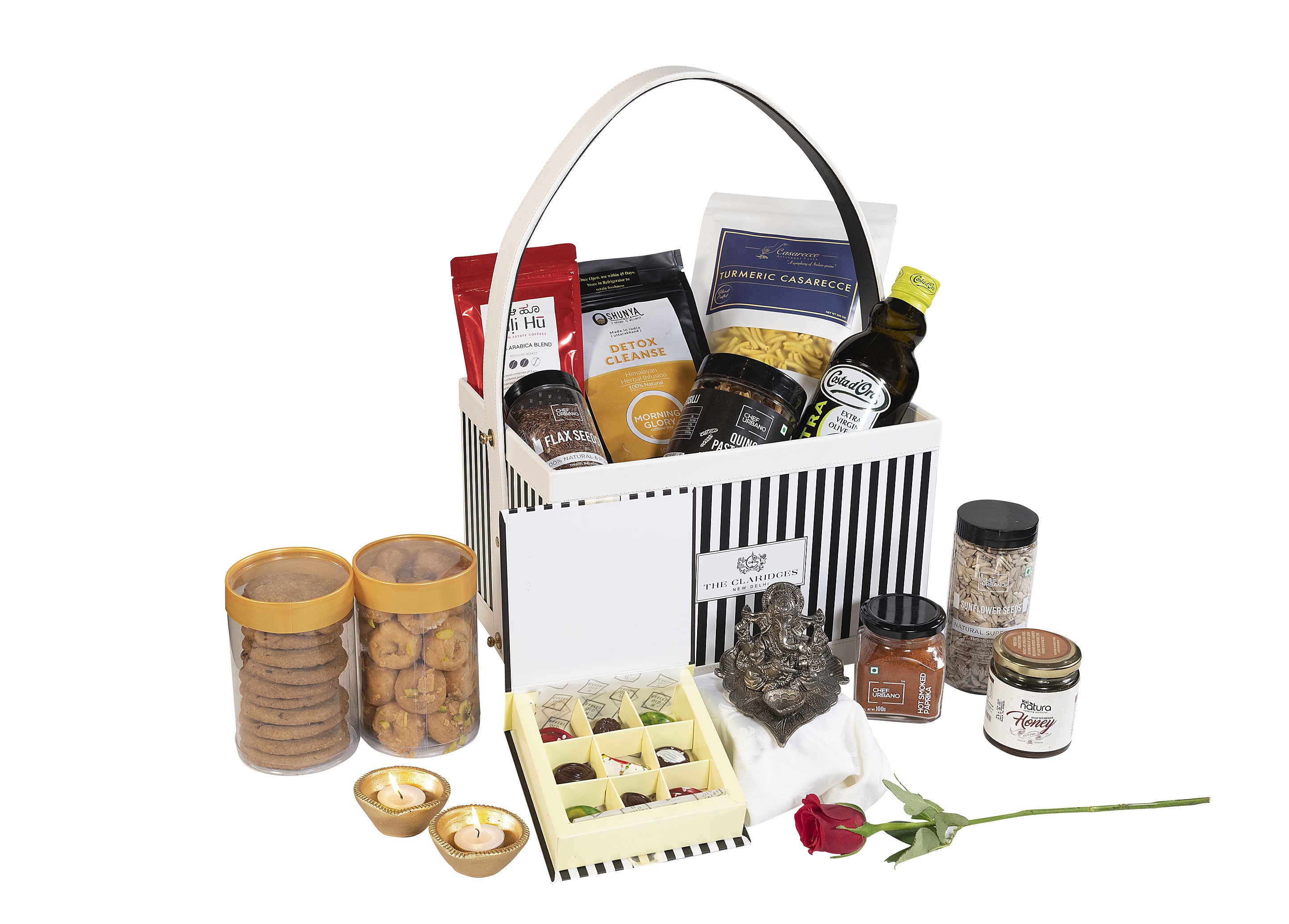 celebrate-deepawali-with-unique-and-interesting-gifting-hampers-from-the-claridges-hotel-new-delhi