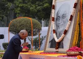 president-pays-floral-tributes-to-sardar-vallabhbhai-patel-on-his-birth-anniversary