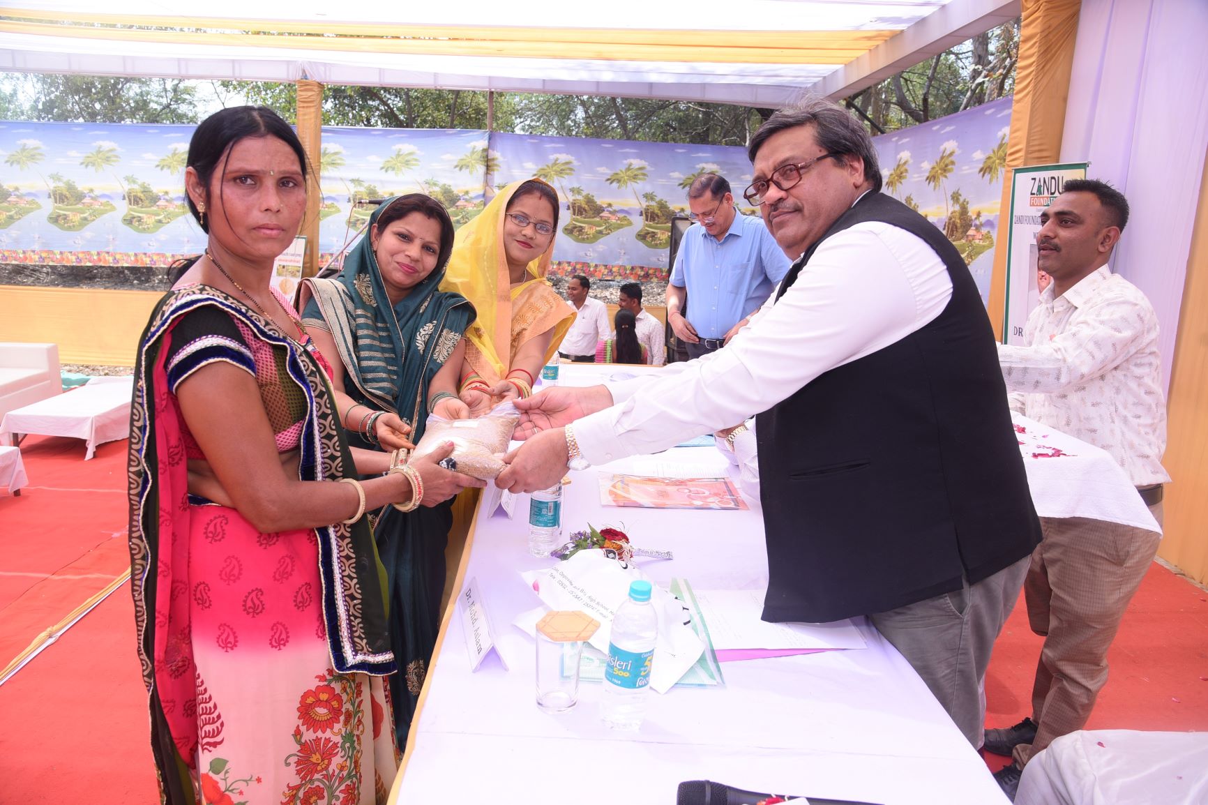 zandu-foundation-for-health-care-zfhc-starts-the-1st-biotech-kisan-hub-of-gujarat-at-ambach