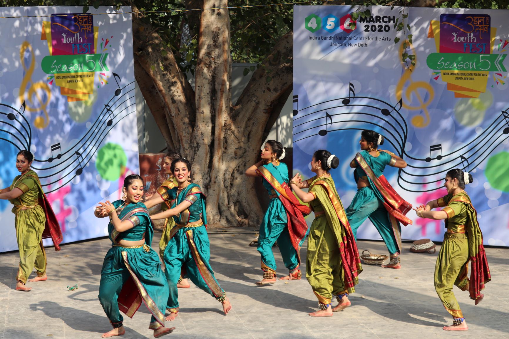 5thedition-of-udaan-utsav-culminated-in-the-presence-of-manoj-tiwari-mp-pradeep-bhandari-author