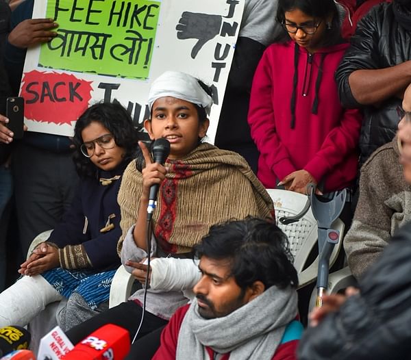 delhi-police-says-situation-in-jnu-is-under-control