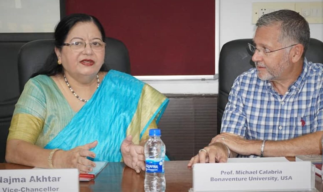 jmi-organises-talk-on-the-spirituality-of-the-taj-mahal