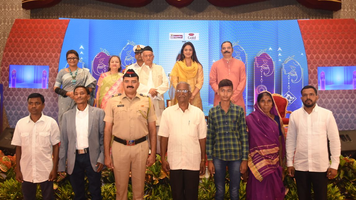 abp-majha-concludes-its-renowned-felicitation-awards-majha-vighnaharta