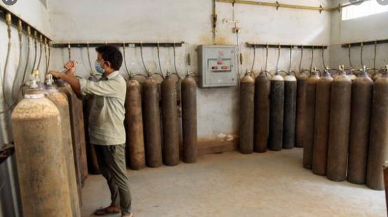 prime-minister-narendra-modi-held-a-meeting-with-leading-oxygen-manufacturers-across-the-country-via-video-conferencing