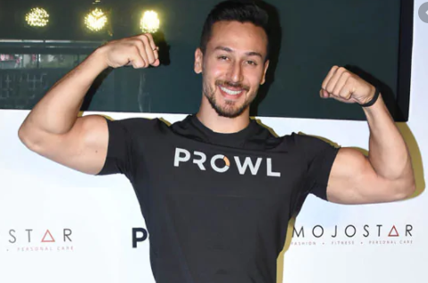5-brands-that-tiger-shroff-uses-in-his-day-to-day-life