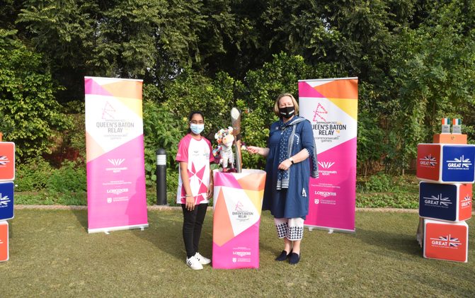 birmingham-2022-queens-baton-relay-sees-teenage-innovator-present-baton-to-uk-secretary-of-state