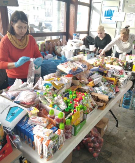 mata-amritanandamayi-math-volunteers-tirelessly-serving-refugees-from-ukraine