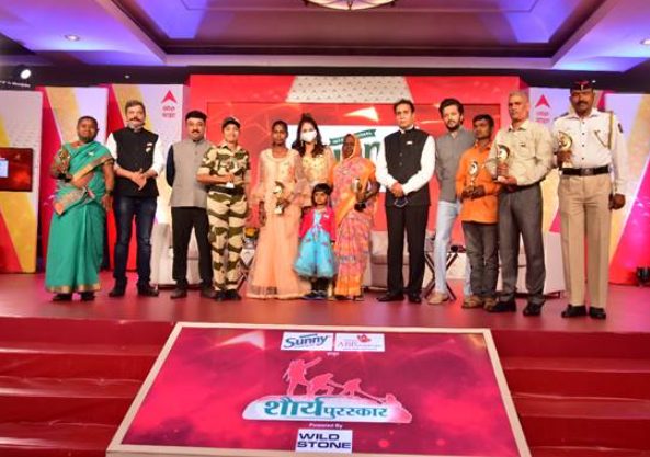 abp-majha-organises-shourya-puraskar-on-the-occasion-of-republic-day