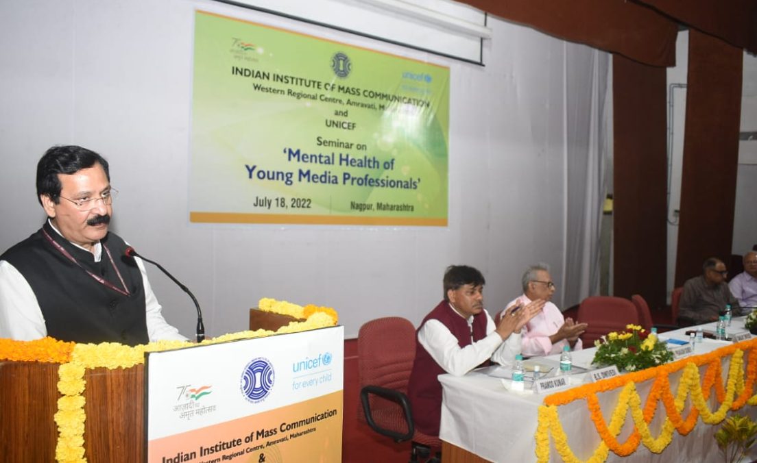 adopt-healthy-lifestyle-for-stress-free-life-iimc-dg-dwivedi-to-journalists