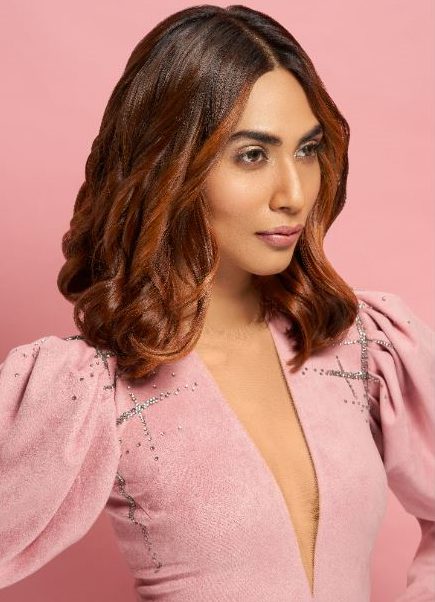 look-like-a-million-bucks-with-godrej-professionals-money-piece-looks