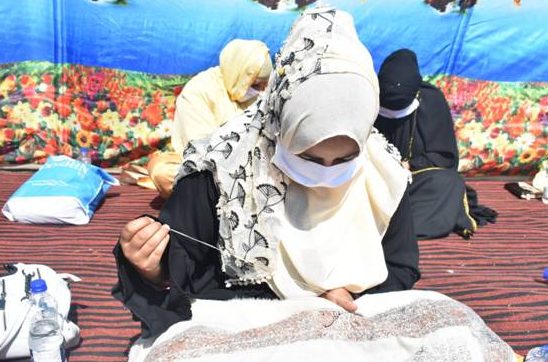 kvic-distributed-rs-30-crore-to-khadi-artisans-in-jk-during-covid-19-to-sustain-their-lives