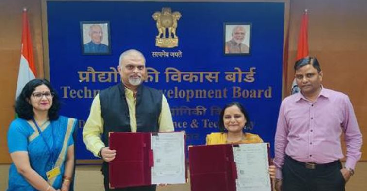 tdb-supports-one-more-start-up-with-innovative-idea-to-make-small-038-cost-effective-flat-antennas-to-extend-internet-connectivity-from-gram-to-nearby-villages