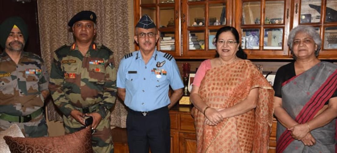 group-commander-of-delhi-directorate-ncc-and-commanding-officers-of-3-delhi-bn-and-4-delhi-girls-bn-attended-a-meeting-with-the-vice-chancellor