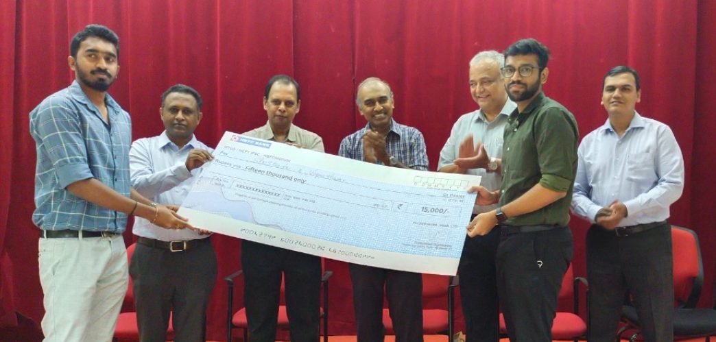 over-70-college-students-and-working-professionals-participated-in-stemathon-and-the-top-three-winning-teams-were-given-cash-awards-by-funskool