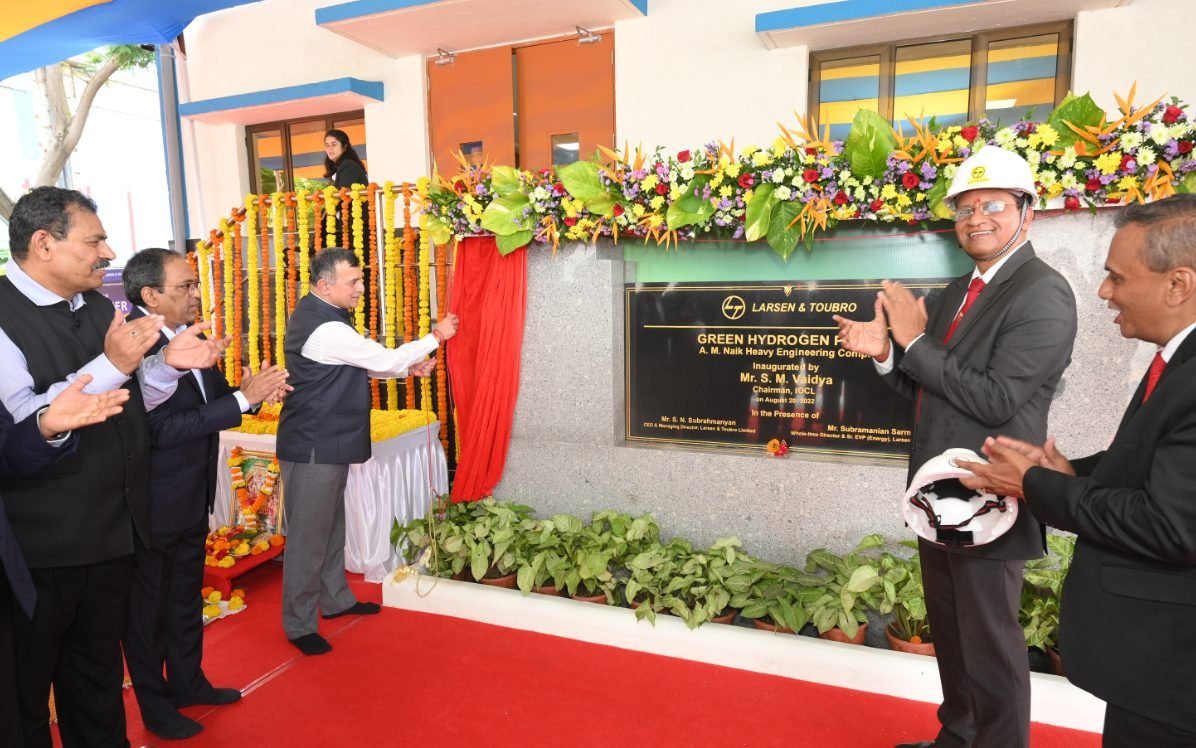 L&T commissions Green Hydrogen Plant at its manufacturing complex in Hazira decoding=
