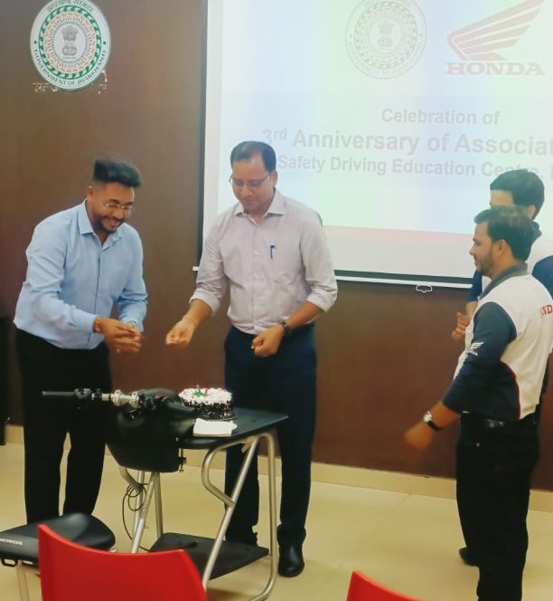 spread-road-safety-awareness-to-more-than-71000-learner-license-applicants-of-the-city-honda-motorcycle-scooter-india