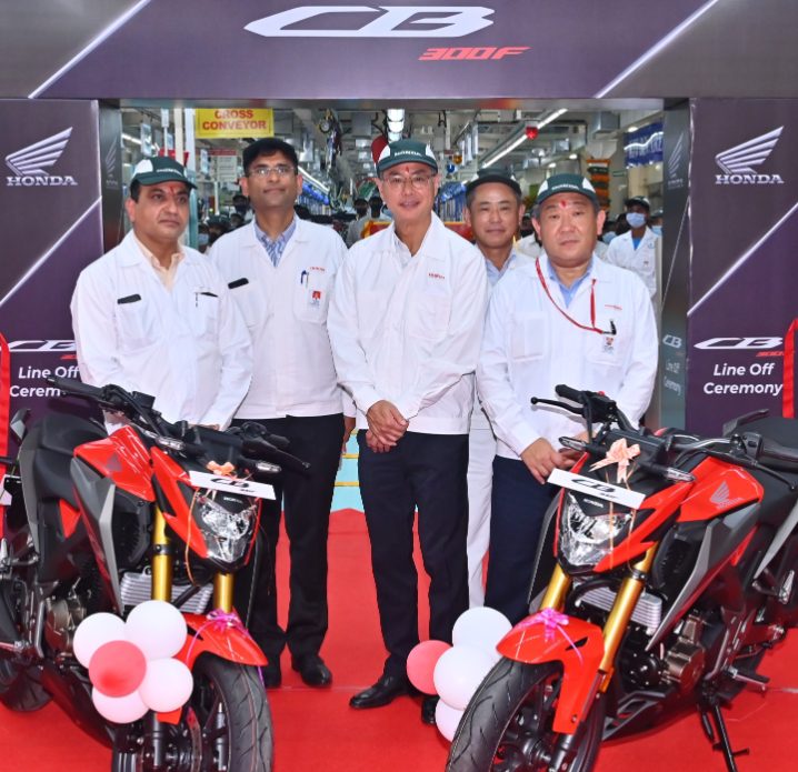 Honda Motorcycle & Scooter India commences all India dispatches of CB300F decoding=