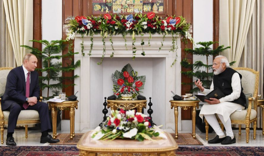 mr-vladimir-putin-paid-a-working-visit-to-new-delhi-on-06-december-2021-for-the-21st-india