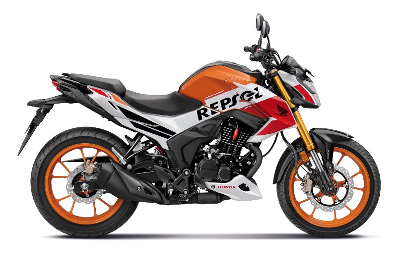honda-unveils-all-new-repsol-honda-editions-of-hornet-2-0