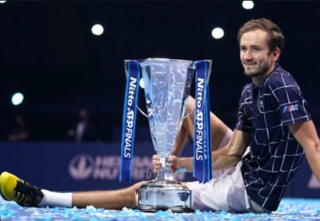 daniil-medvedev-win-atp-tour-finals-in-london