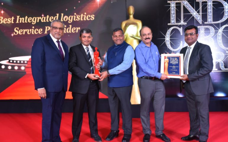 v-trans-india-ltd-honoured-with-prestigious-award-best-integrated-logistics-service-provider-by-india-cargo-awards