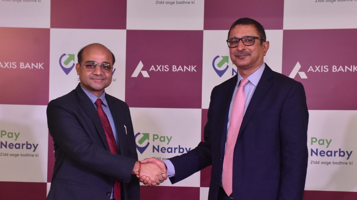 axis-bank-and-paynearby-partner-to-launch-savings-and-current-bank-accounts-for-last-mile-smes-and-customers-at-a-nearby-store