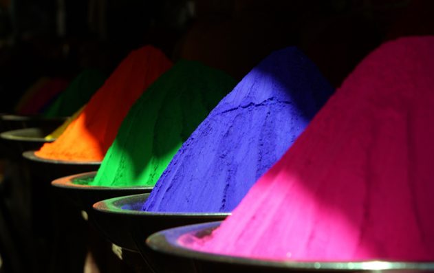 celebrate-holi-like-a-local