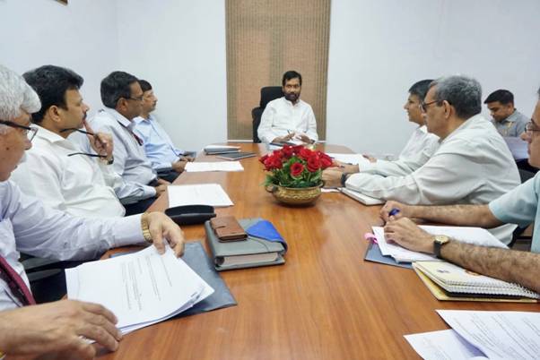 union-minister-shri-ram-vilas-paswan-announces-a-blanket-ban-on-single-use-plastic-products-in-the-ministry