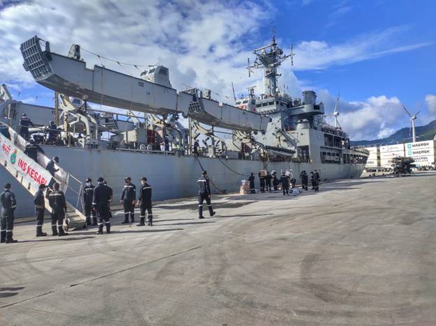 mission-sagar-ins-kesari-at-port-victoria-seychelles