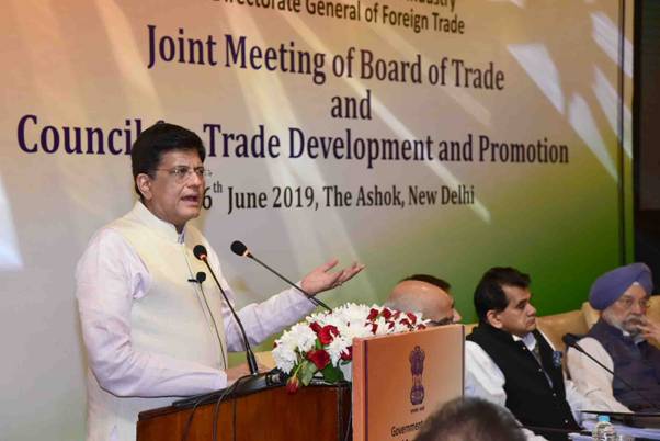 commerce-industry-minister-addresses-board-of-trade-meeting