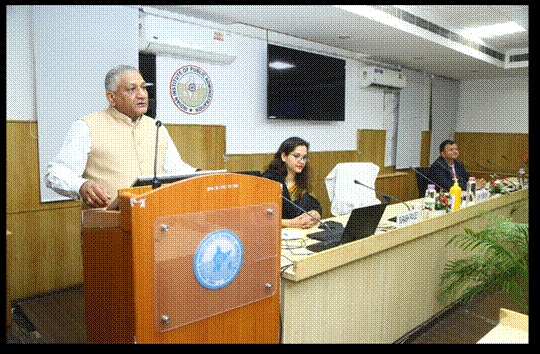 v-k-singh-emphasizes-upon-uniformed-approach-on-national-security