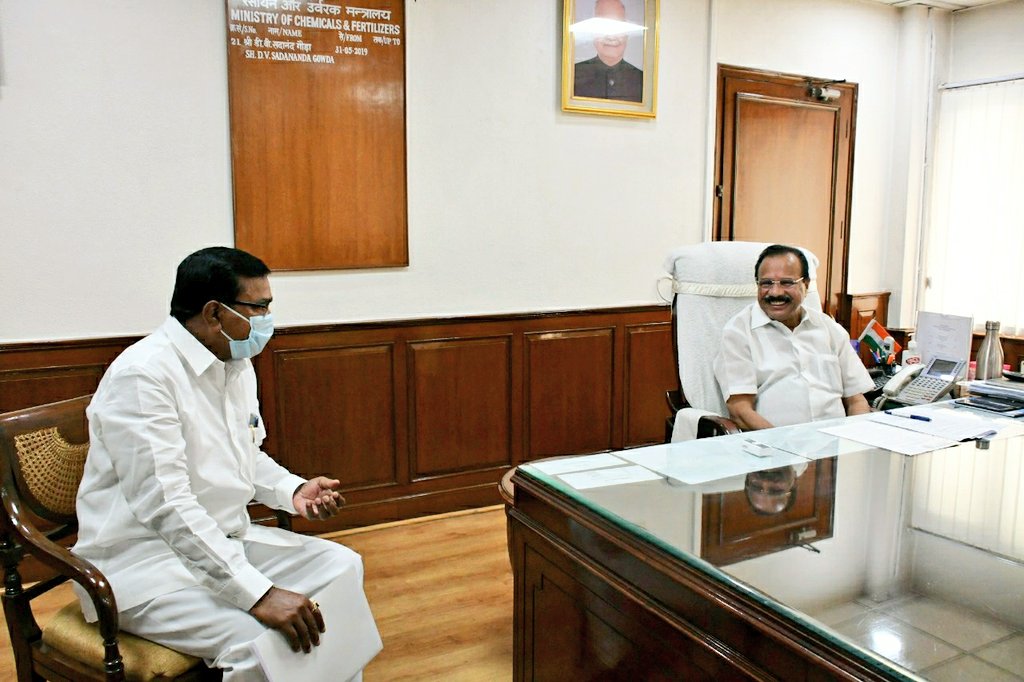 availability-of-fertilizers-is-comfortable-across-the-countrygowda