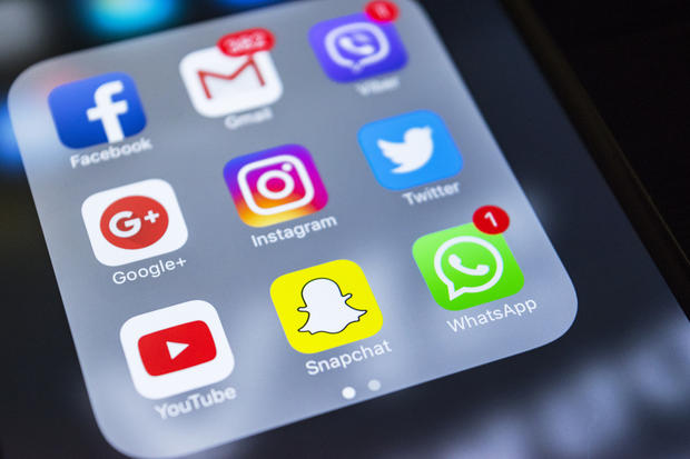 Facebook, WhatsApp, Instagram face outage decoding=