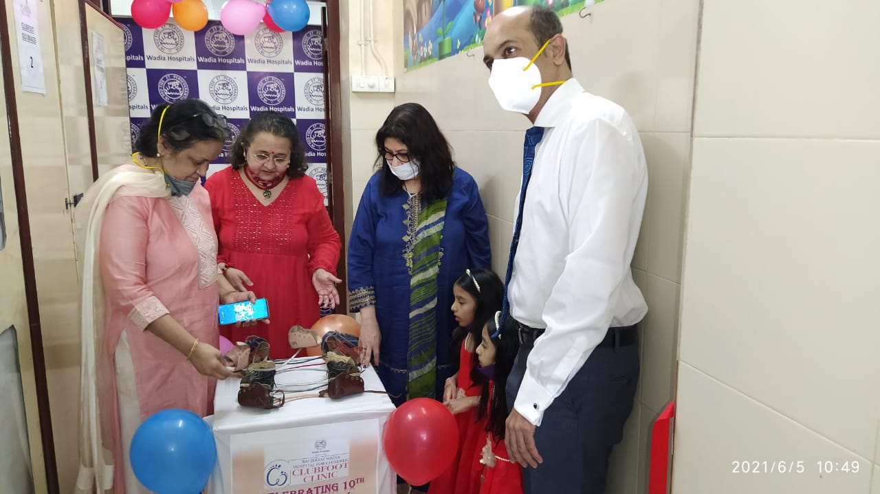 bai-jerbai-wadia-hospital-for-children-launched-brace-bank-and-self-sufficient-clinic-scheme-inaugurated-by-twins-riddhi-siddhi