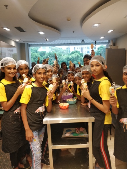 bake-the-world-a-better-place-little-miss-muffet