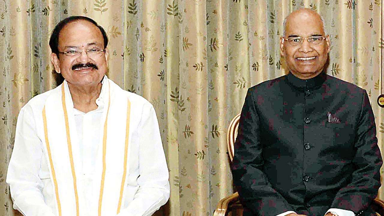 prez-and-vice-president-greet-citizens-on-eve-of-id-ul-fitr