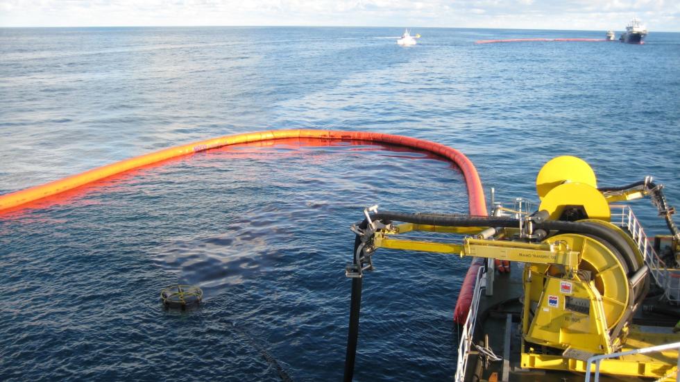 Financial Assistance provided to 10 Major Ports and 8 Non-Major Ports for procurement of Oil Spill Response (OSR) Equipment decoding=