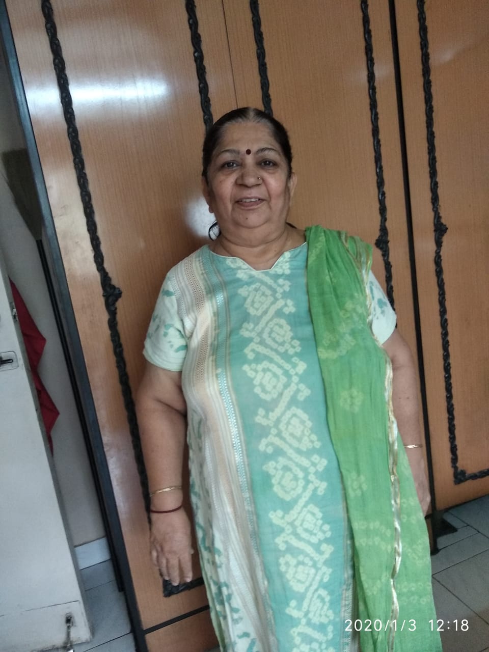 60-year-old-woman-got-treated-for-bilateral-knee-replacement-surgery-for-fulfiling-her-dream-of-visiting-son