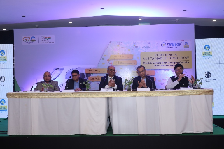 bpcl-launches-ev-fast-charging-highway-corridor-on-delhi-jalandhar-highway