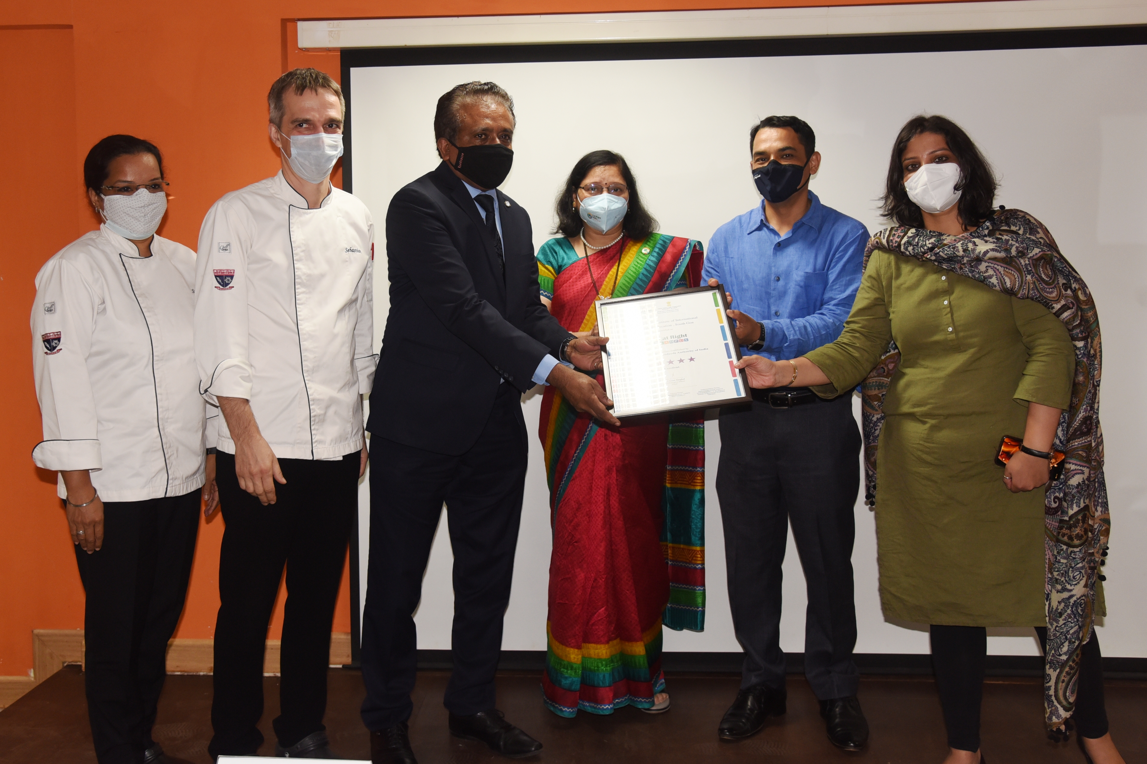 vmsiihe-bags-coveted-eat-right-campus-certification-by-fssai