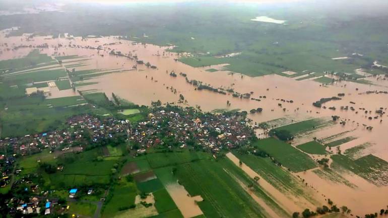 over-four-lakh-people-evacuated-from-flood-affected-parts-of-maharashtra