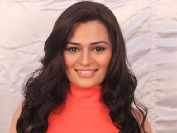 renee-dhyani-indian-television-actor-is-now-going-vocalforlocal-on-explurger