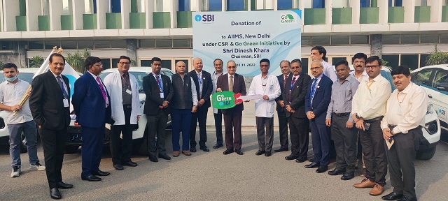 sbi-donates-10-evs-under-the-go-green-initiative-to-aiims-new-delhi