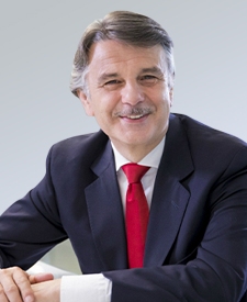 Professor Sir Ralf Speth, Chairman of TVS Motor Company, admitted as a Fellow of The Royal Society decoding=