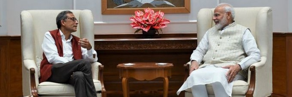 pm-modi-meets-nobel-laureate-abhijit-banerjee