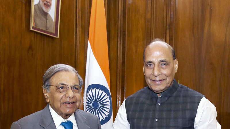 meeting-of-finance-commission-with-the-defence-ministry