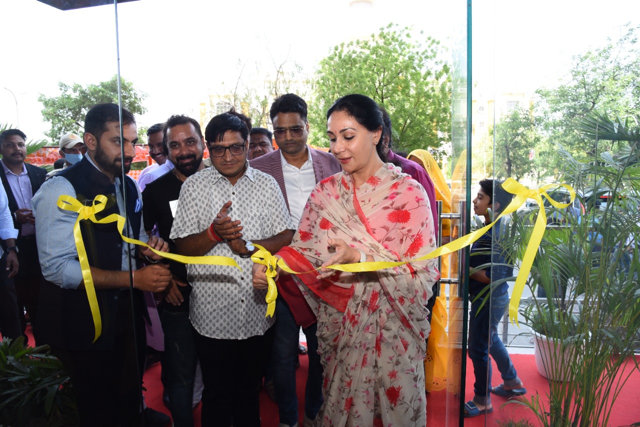 derma-magnetica-skin-laser-hair-transplant-clinic-opens-its-first-branch-at-vt-road-in-jaipur