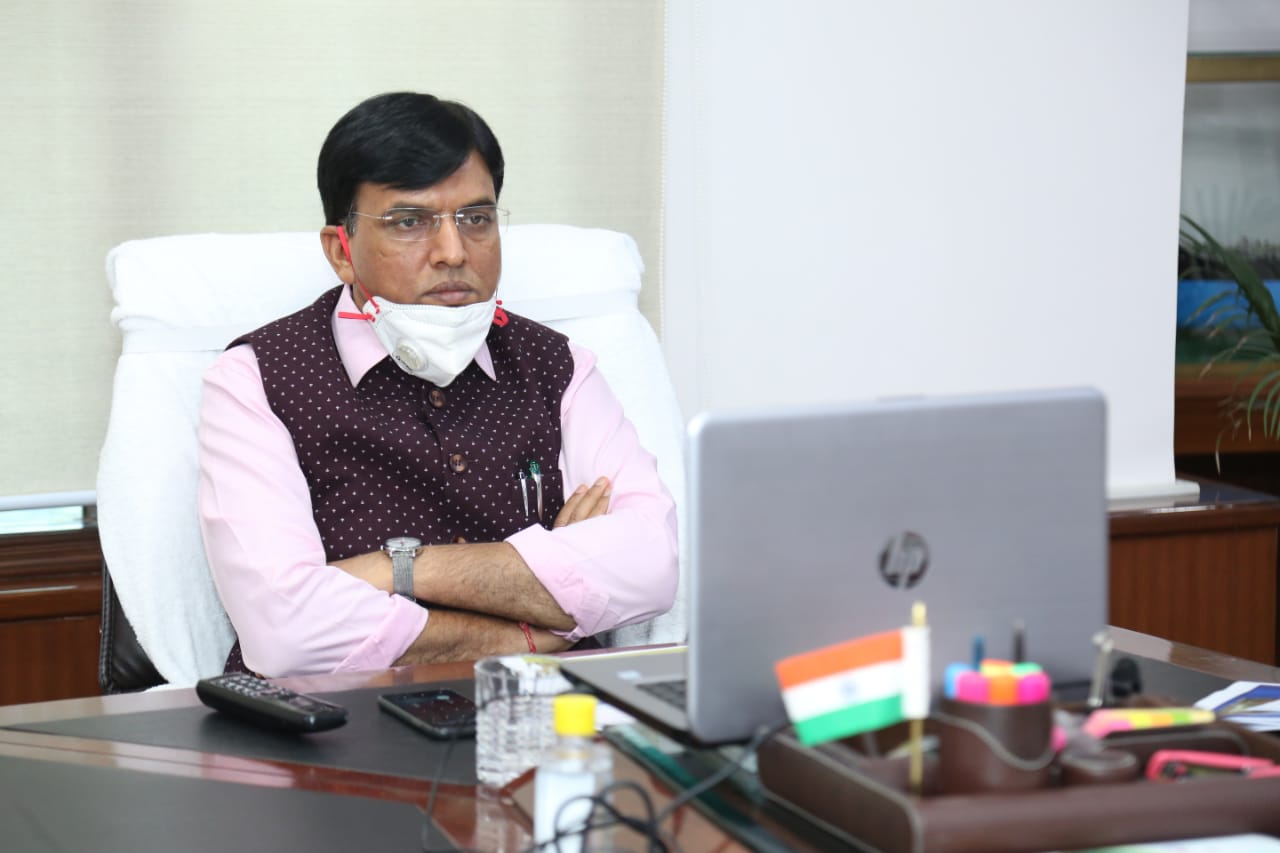 mos-cf-shri-mandaviya-holds-review-meeting-with-directors-of-nipers